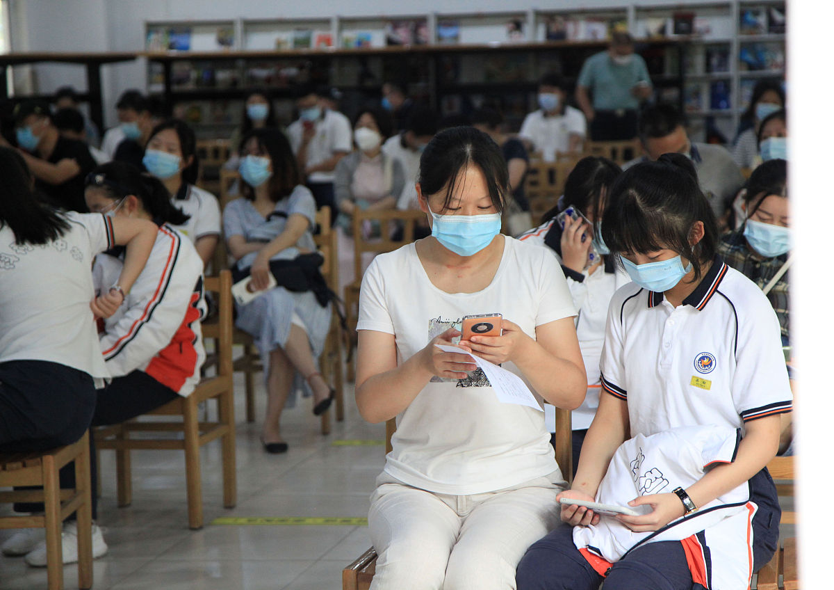 湖北2022年初中生读卫校用