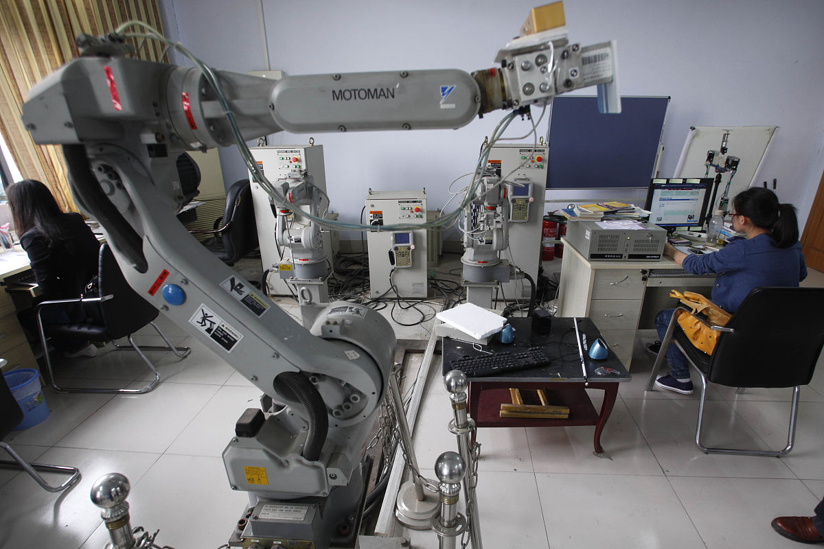 现在，青岛科技大学要申请“智能科学与技术”硕士学位授权点，分析本申请点的必要性、特色和优势、现有人才培养及思想政治教育状况，600 字。