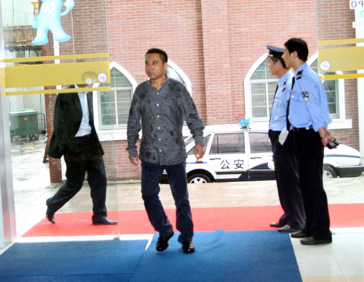 左侧丘脑出血破入全脑室病人氧气面罩吸氧指南