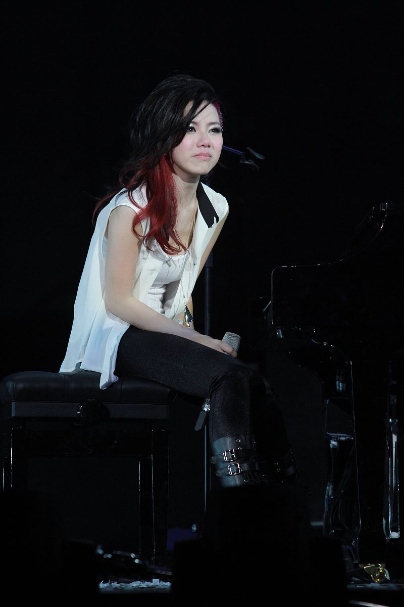 2013年4月12日,香港,邓紫棋g.e.m.x.x.x.世界巡回演唱会.g.e.m.邓紫棋