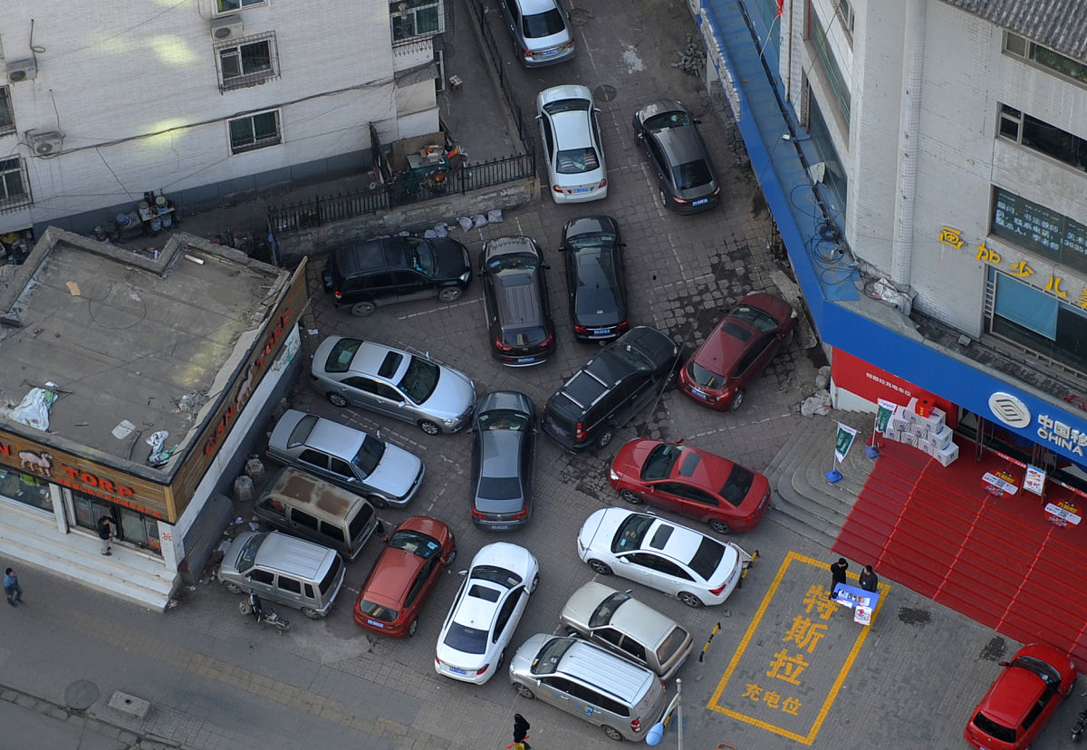 智能停车位系统：解决停车难题，提升城市交通效率