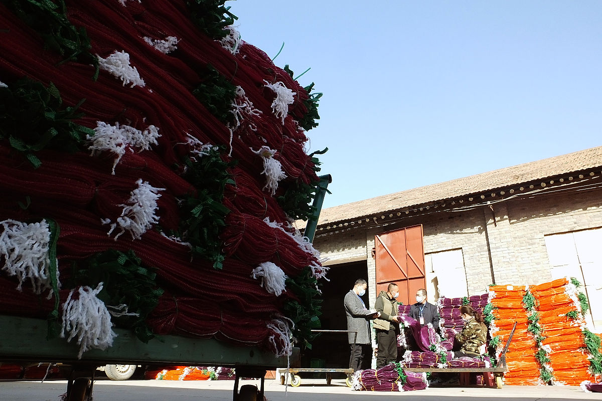 现在刚从企业单位派驻开发区园区工作三年分管招商引资工作、营商环境和创新工作请从加强学习提升自身能力、增强原单位和园区产业对接、认真履职提高园区能力和水平等方面写一篇将来的三年工作规划3000字左右