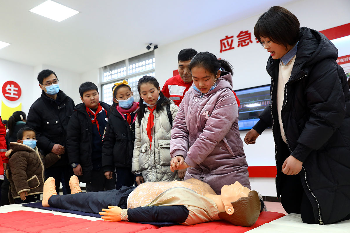 研究生支教团开展红十字会急救培训的新闻稿