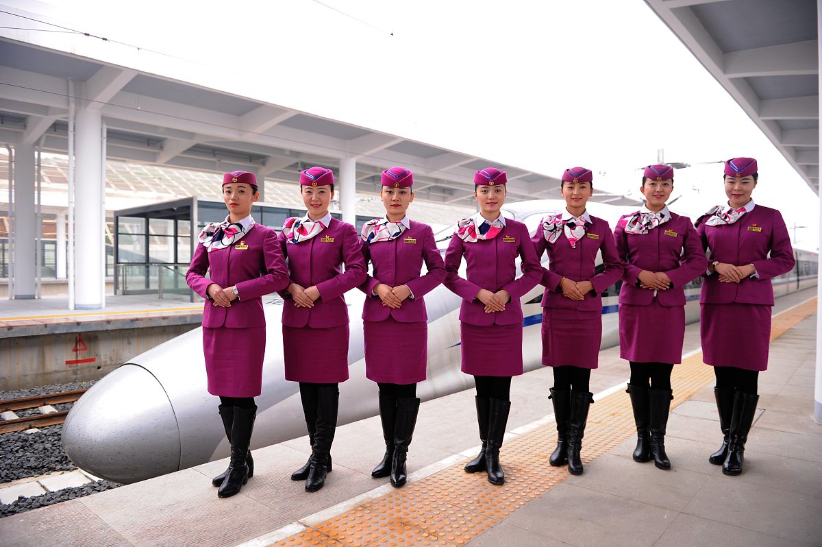 兰州高铁学校高铁乘务专业报名条件：学历、身体要求及能力