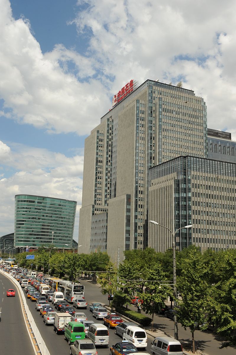 中国石化集团公司依赖生产经营筹集资金的好处
