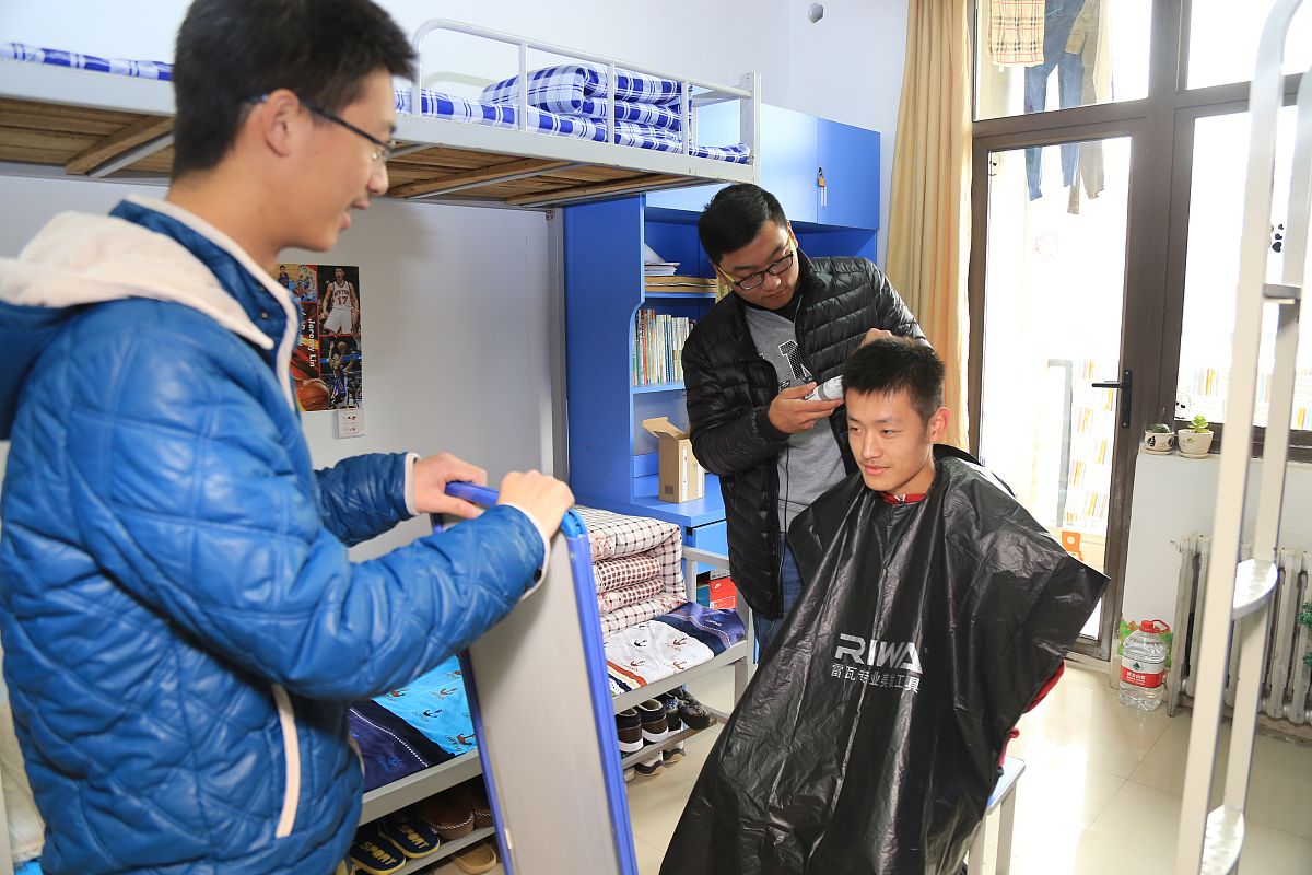 河南省财经学校德亿特色班物流服务与管理专业课程设置