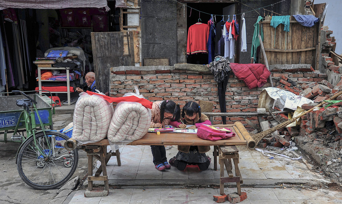 姐姐远嫁富豪五年，住进贫民窟，曾经的骄傲如今令人心碎