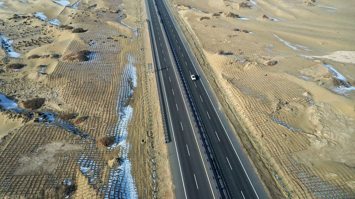 阿勒泰高速公路管理局 - 新疆北部交通枢纽