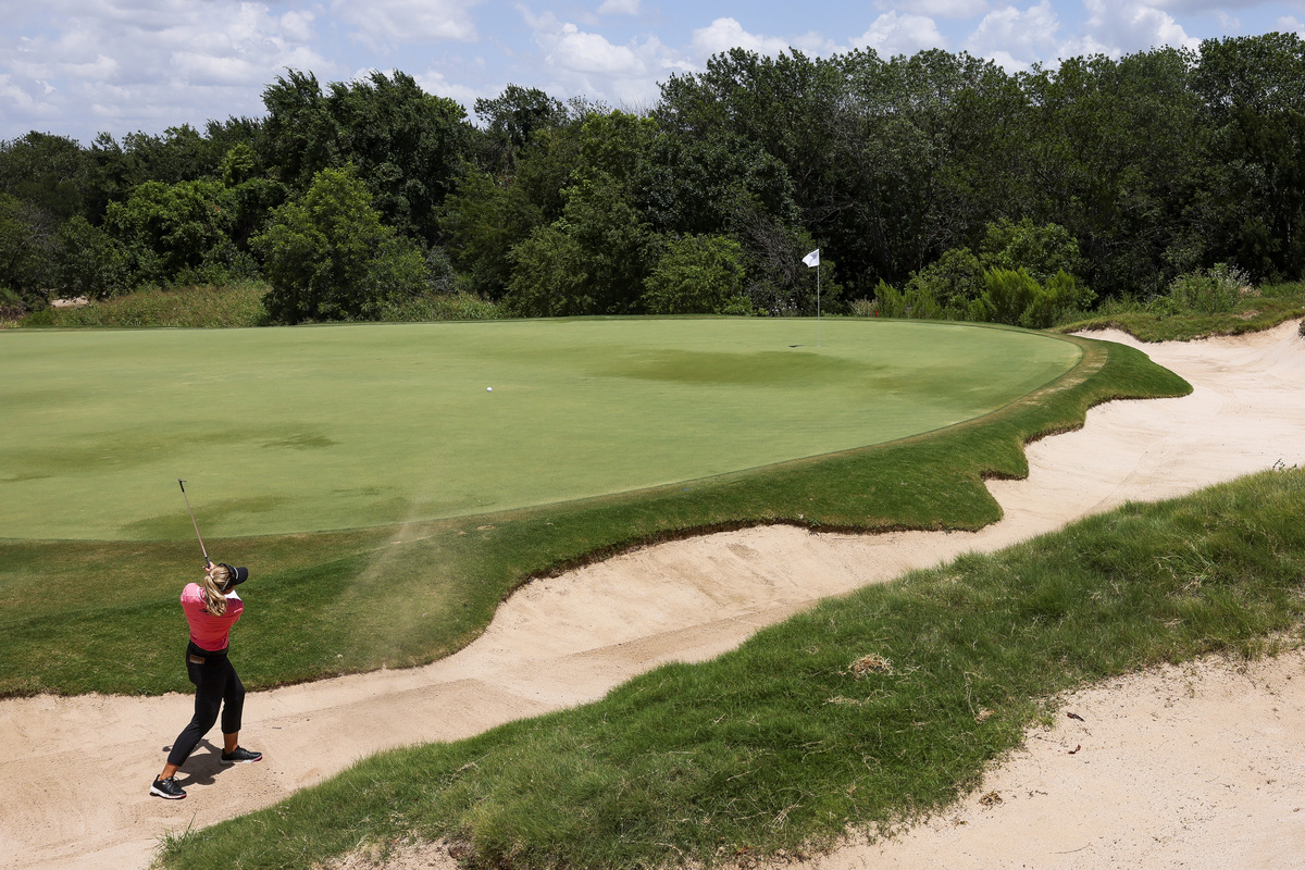 Fairway Golf Course Receives Extreme Green, Podium, Duplex, and K-Nitrate Spraying