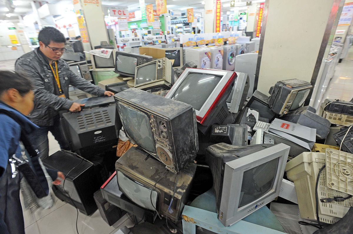 华东、华南地区电脑市场