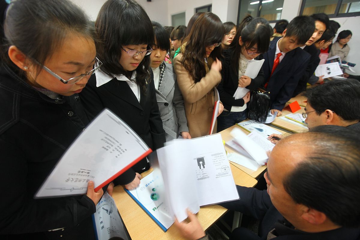 在甘肃读计算机技术与财会专业可以去哪些学校