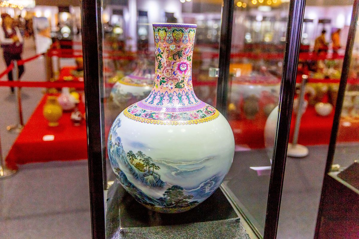 冠永泉作品将进酒市场价