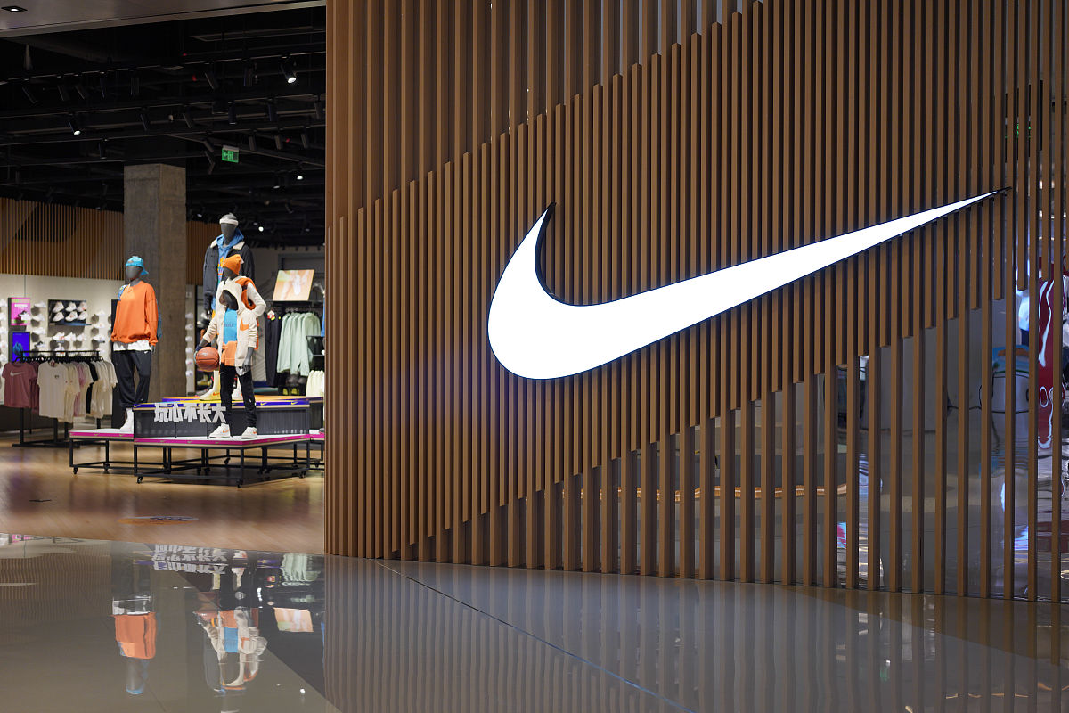 耐克北京顺平分店营销策略研究：基于内部访谈的分析