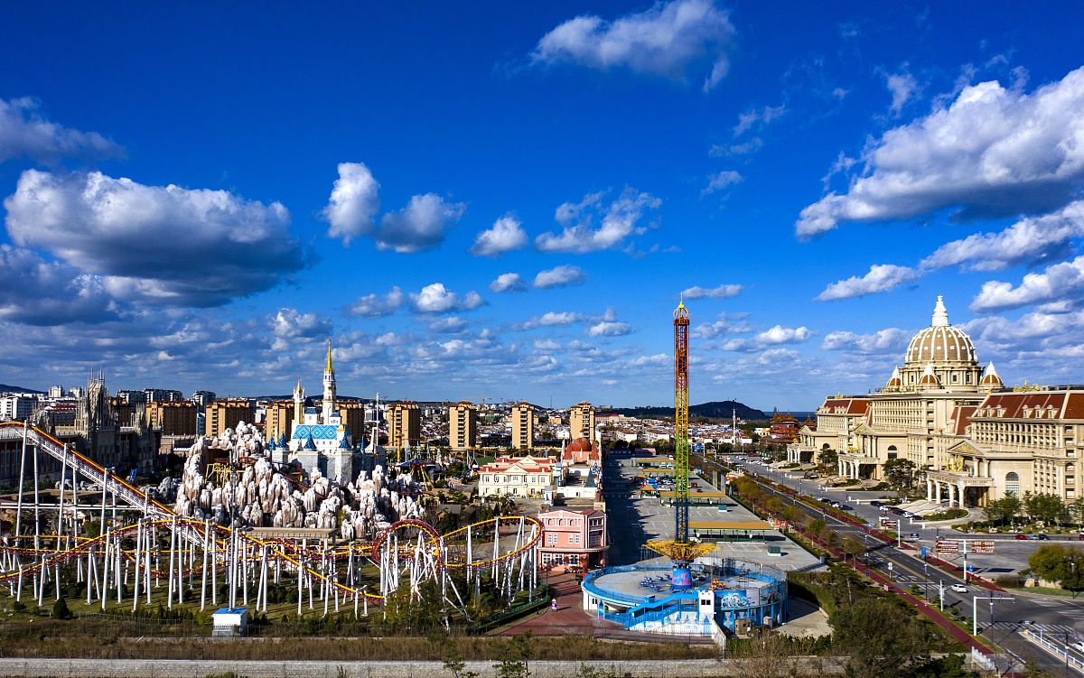 2021年11月11日,东烟台市蓬莱区欧乐堡梦幻世界的景致.