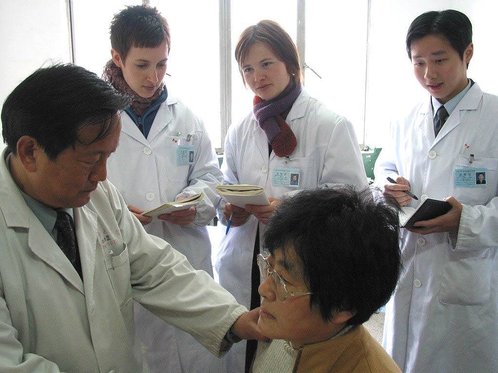 云南中医学院针灸推拿专业介绍