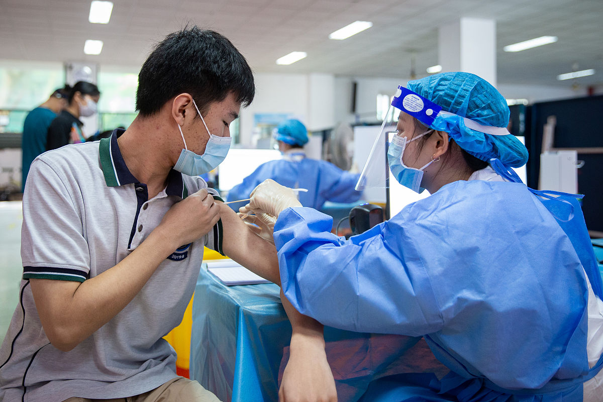 厦门医学检验技术跟护理哪个好 就业前景怎么样