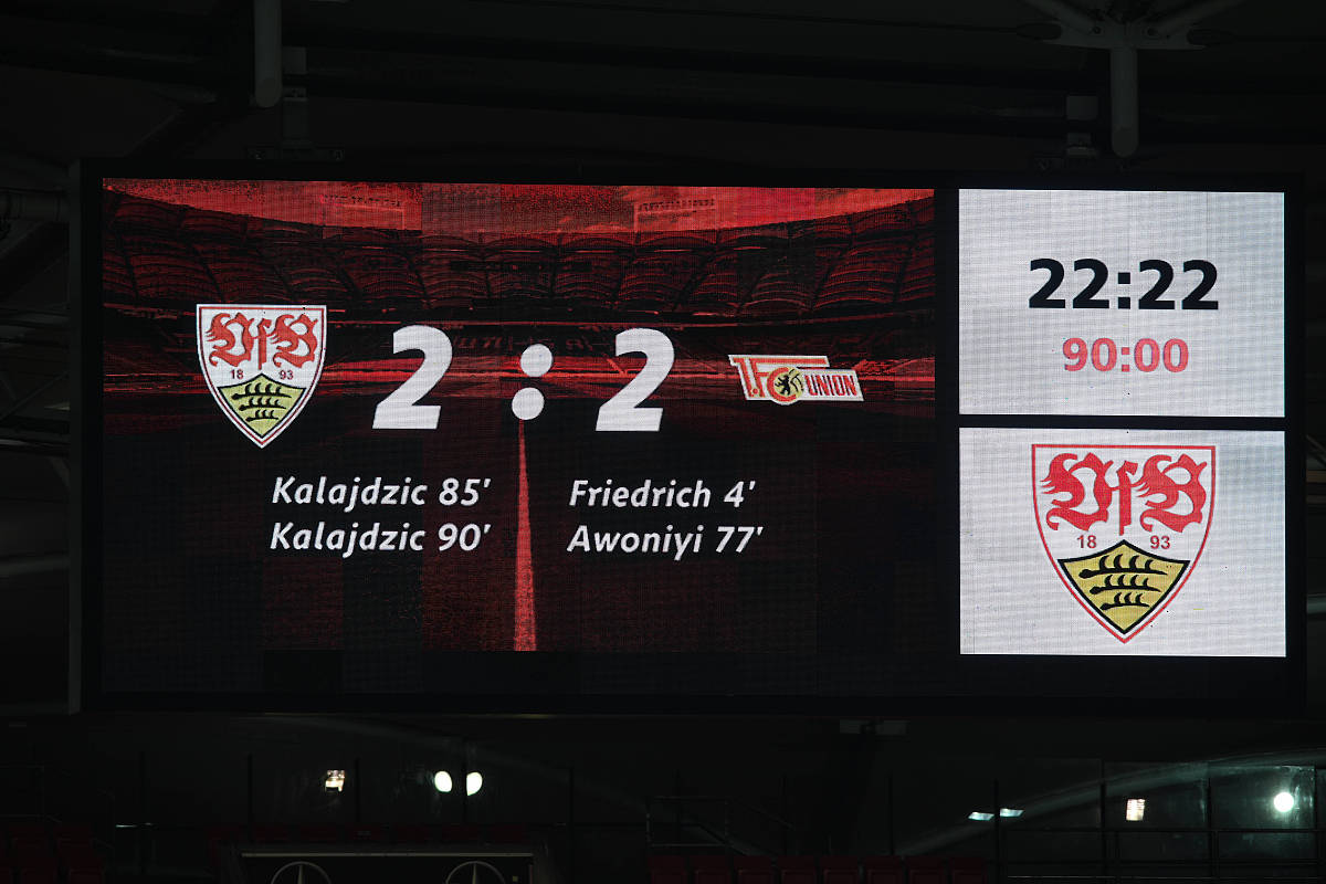 周二002	欧冠	04-120300	曼城 VS 拜仁	0-1160375405282355199同奖	562024393823根据让平负数据给出投注建议