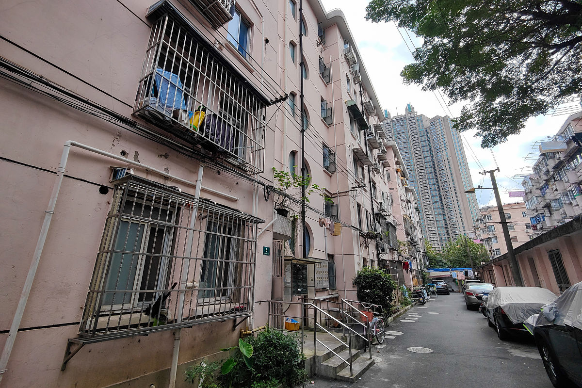 请帮我写一份转租文案，位置是上海市普陀区桃浦新村