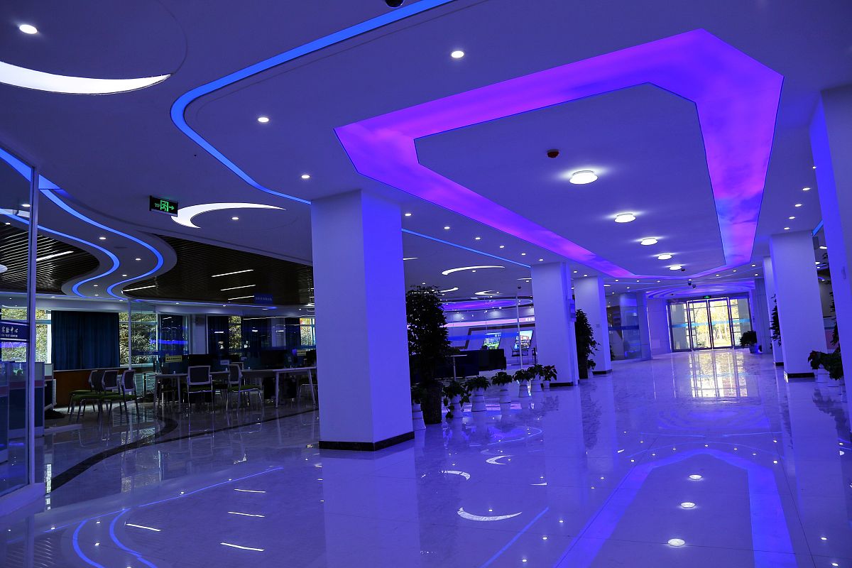 郑州航空专业学校推荐：航空工程、飞行技术、航空管理