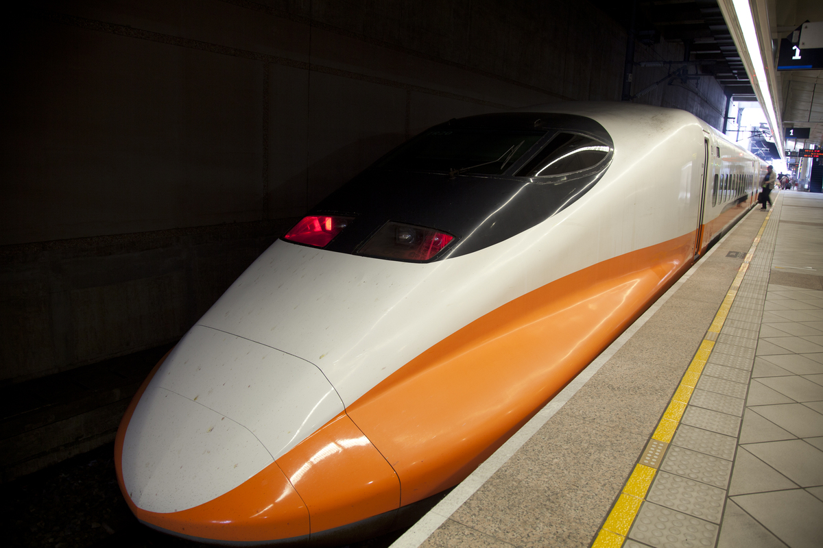 成都铁路工程学校教你如何认识高铁形式