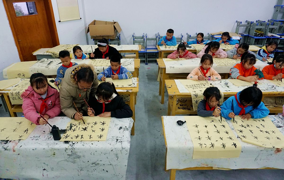 2021年11月29日,贵州省黔东南苗族侗族自治州从江县城关第三小学的学