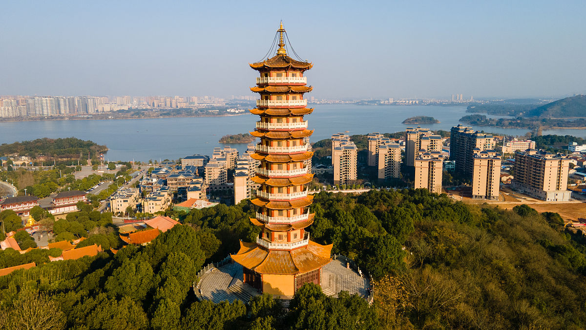 岳阳旅游学校2022年招生简章：专业解读及报名指南