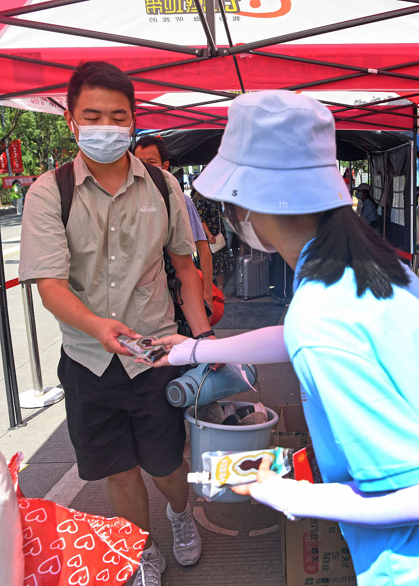 吃枇杷膏有什么好处