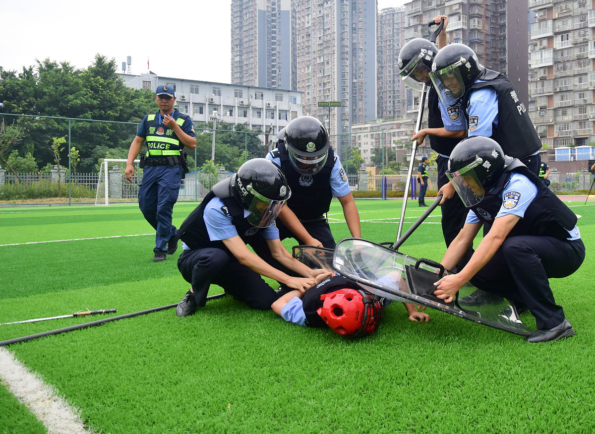 警校生如何加强对基础知识和技能的学习不少于500字