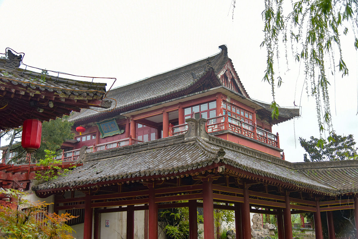 古代亭台楼阁：建筑之美，意境之深