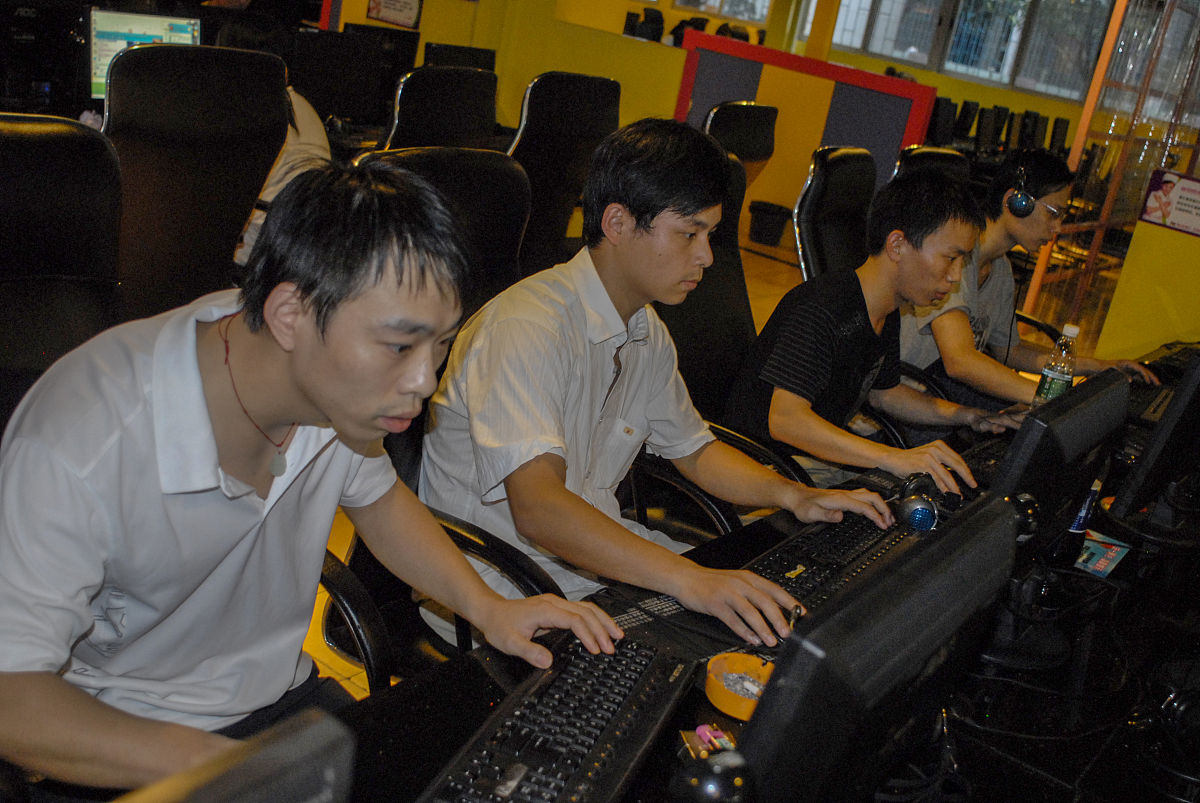 镇宁民族职业技术中学计算机硬件维修专业有5年制大专吗？