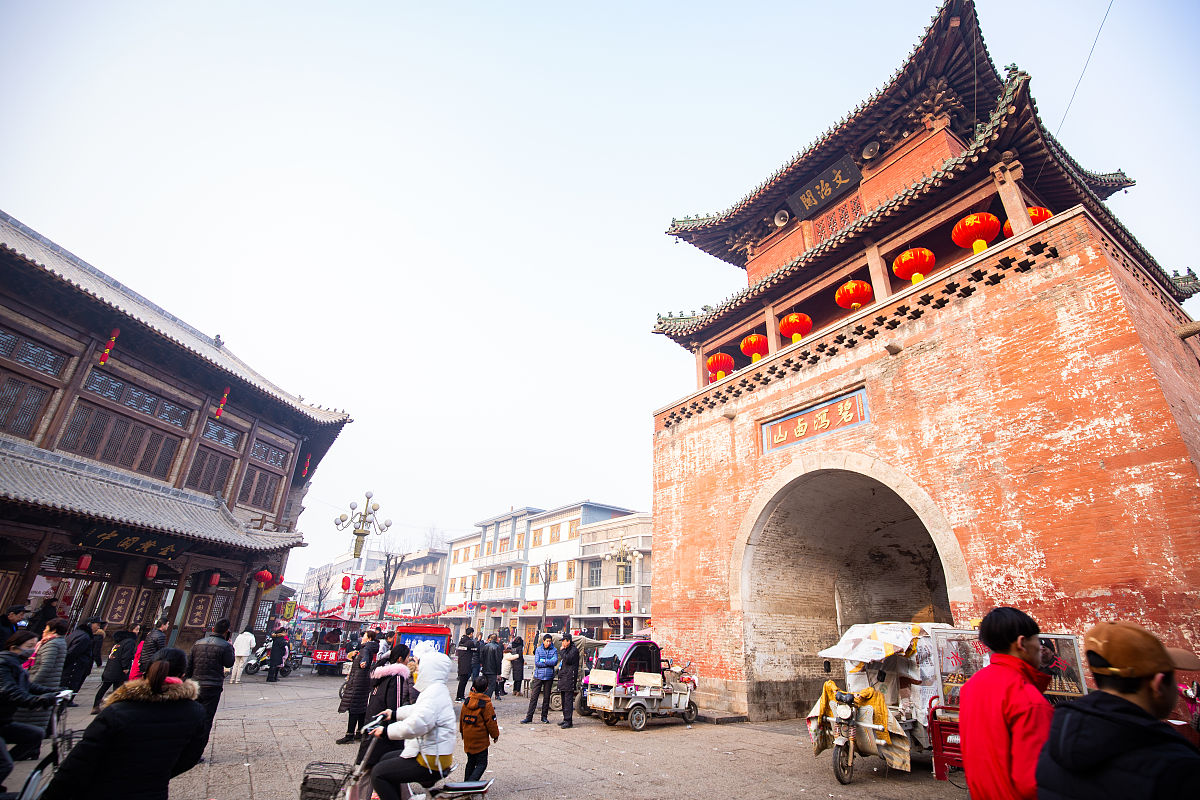 鹤壁的媒体曝光平台有哪些｜鹤壁媒体曝光求助热线是多少 要求：创建一篇1500至2000字的解决方案