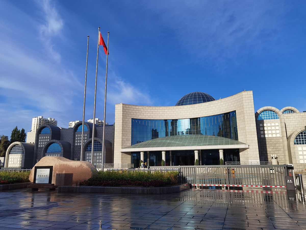 乌鲁木齐市区2日游攻略：女生必打卡景点美食推荐