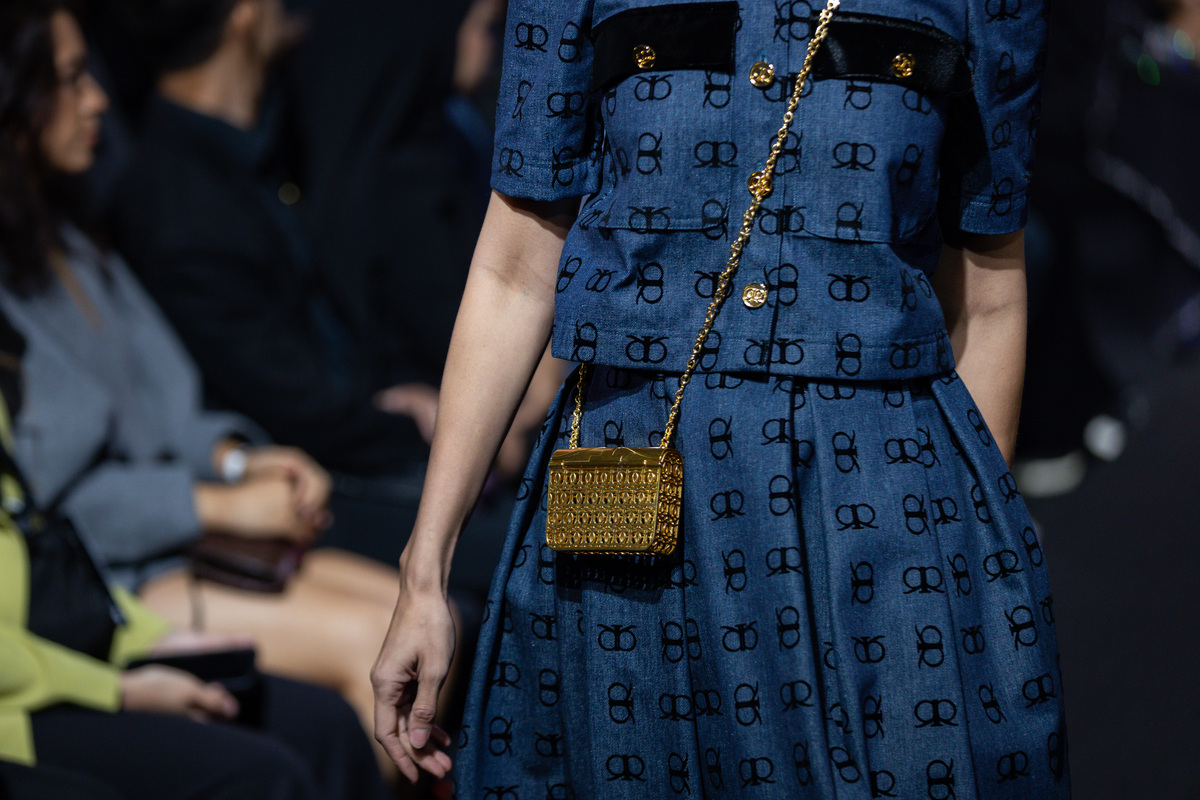 prada品牌形象策略详细分析