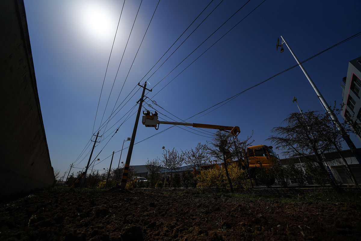 翻译 Yes but we need the check for other business logic Weird part is the same code is in dev and runs faster than prod