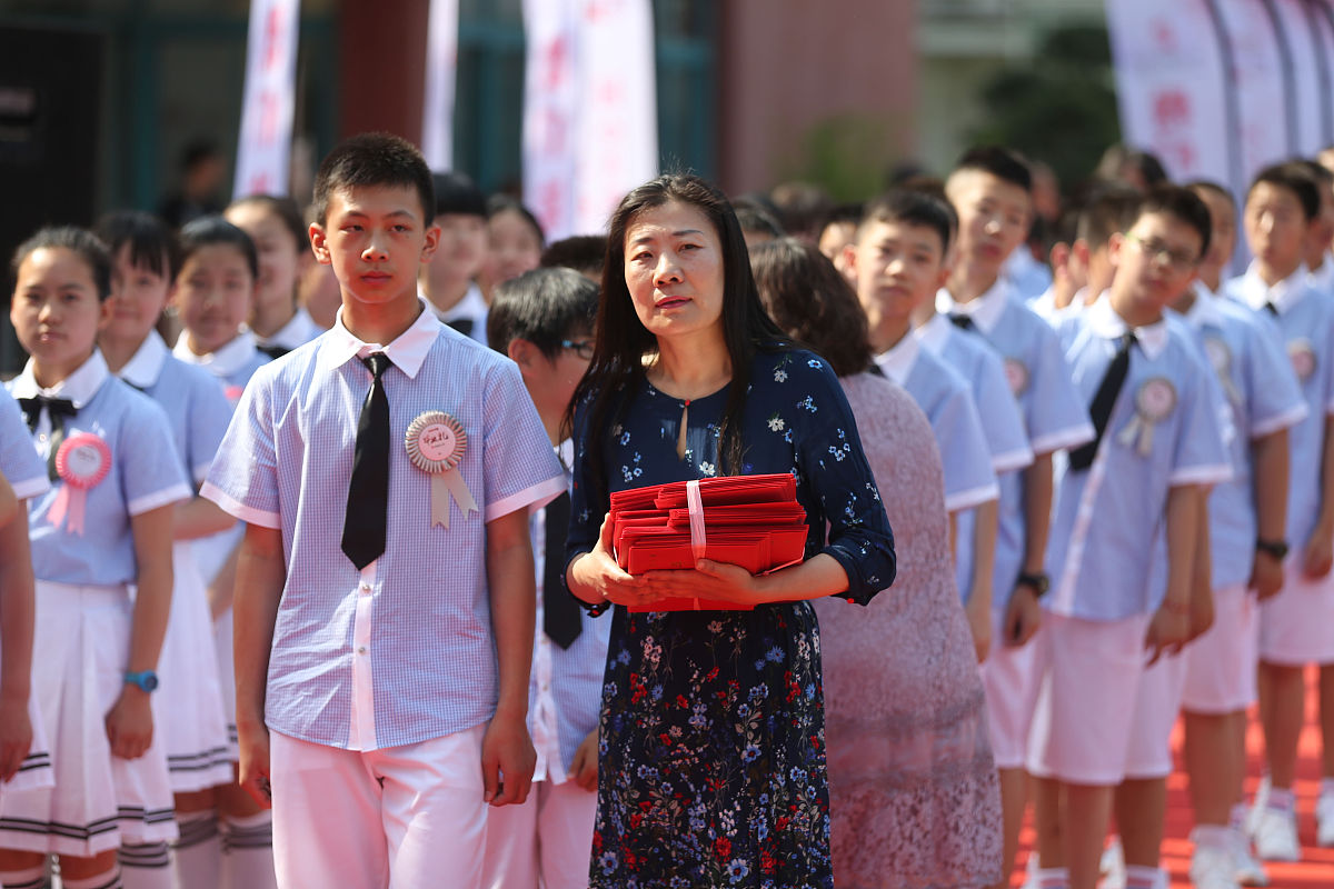 初中毕业学幼师去哪？专业选择指南
