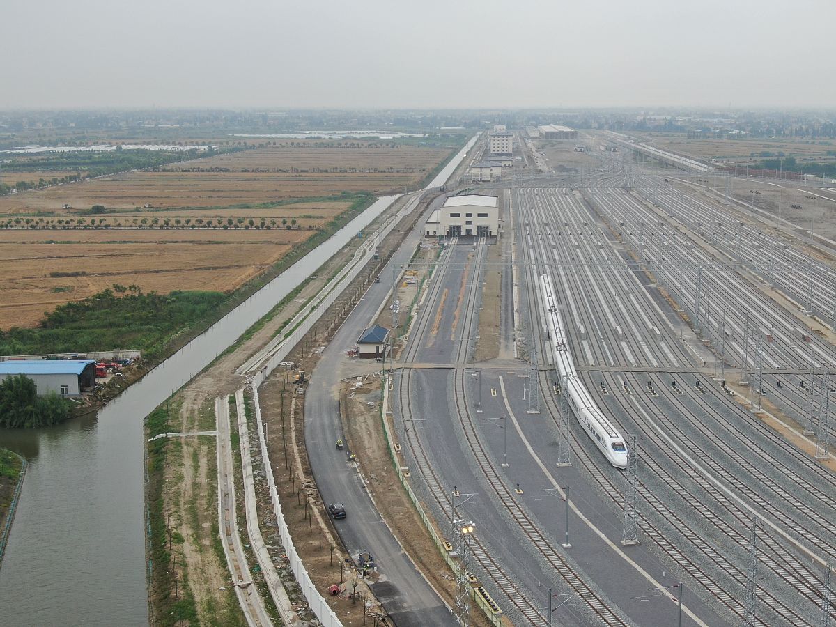 2021年贵阳铁路工程学校高铁乘务专业招生要求 - 报考条件及备考建议