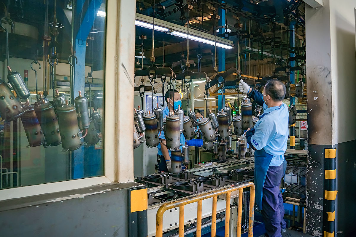 10000立方车间降温25度配多少P压缩机