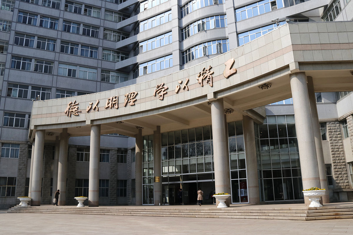 四川省卫校学院地址在哪