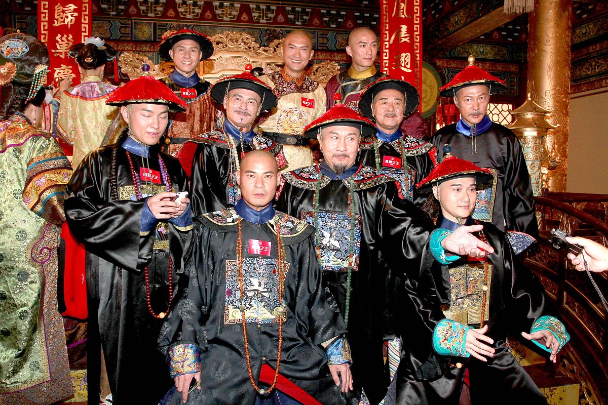 2010年8月23日,香港,电视剧《万凰之王》拜神活动.+++_+++万凰之王,tv