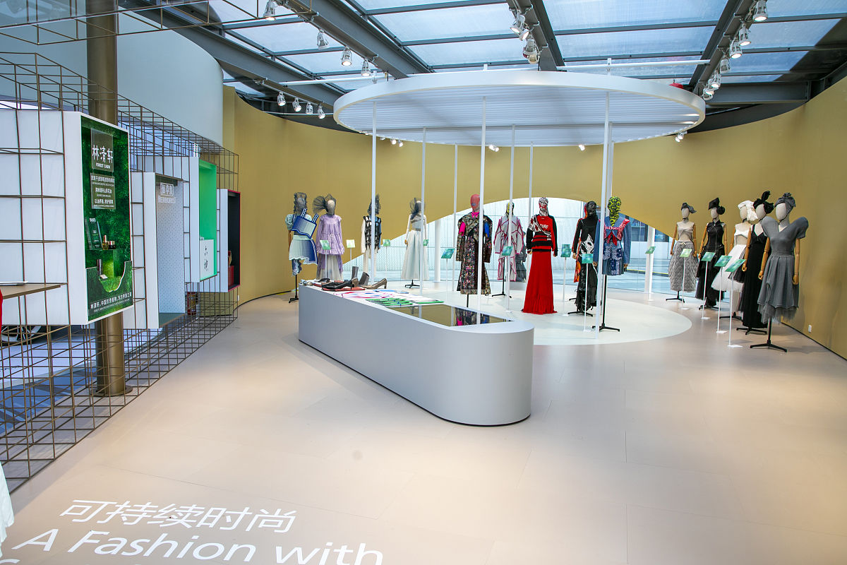 服装展览会场照明设计原则与应用方法