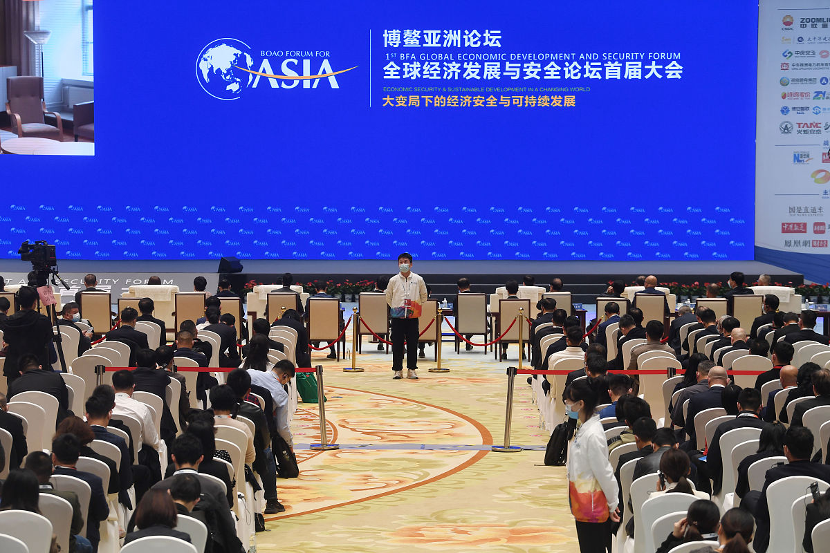 不同性格的志愿者会被安排哪些不同的工作任务。（不许笼统地说内向、外向）