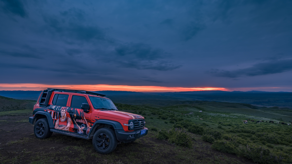 丰田坦途TRD PRO 20分钟短视频文案：沙漠狂飙，自由驰骋！