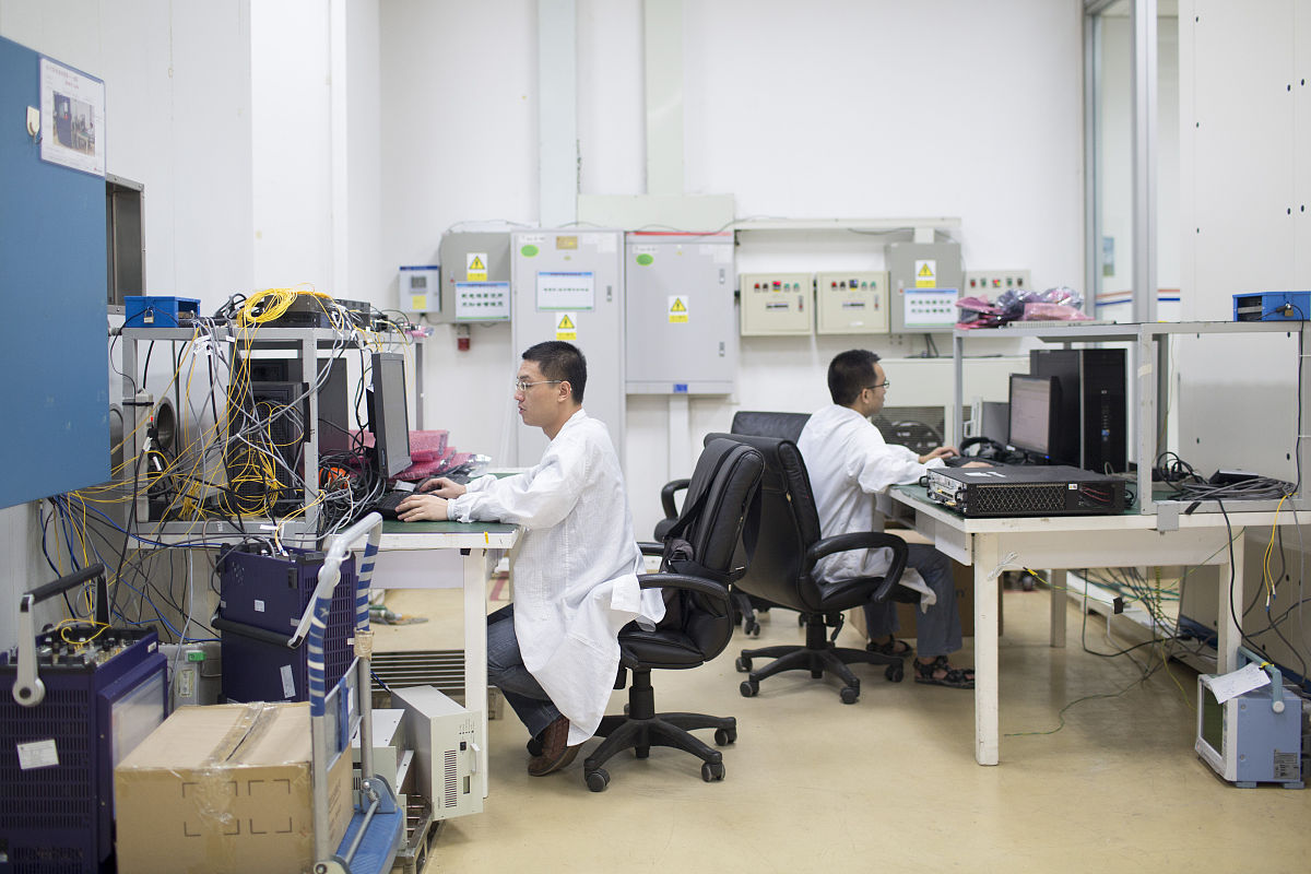 江苏鲁汶仪器股份有限公司的简介和实习报告800字。