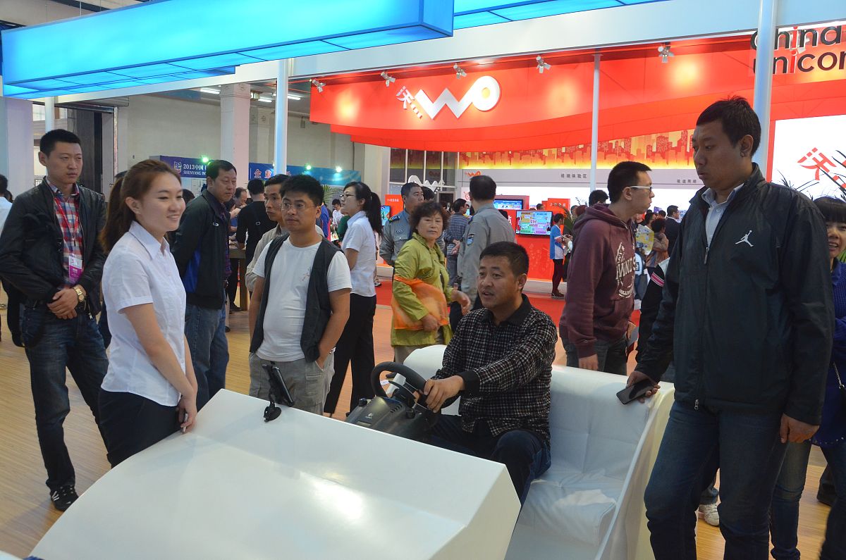 Lua 自动挂机脚本优化 - 无怪回城、存仓、移动与对话