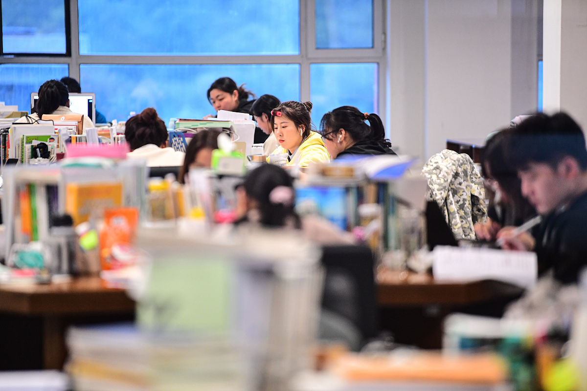 民办高校设计学专业实践教学与社会需求匹配研究计划