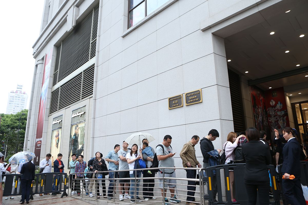 奥特曼模拟器手游：版本更新内容及功能介绍