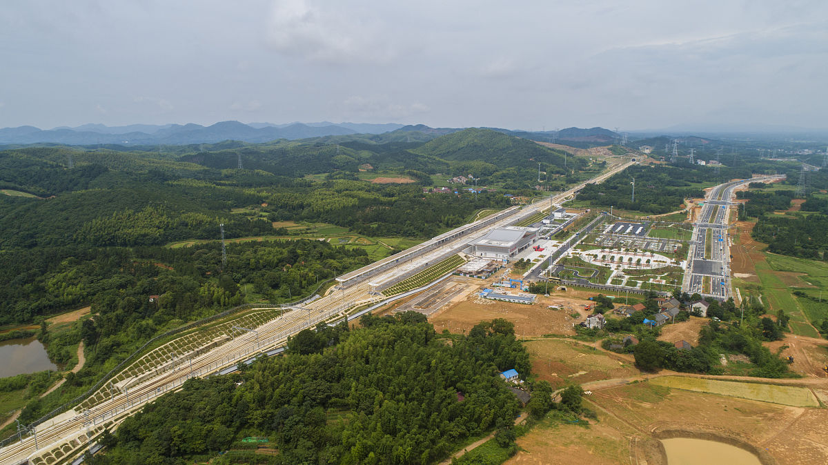 合肥汽车职业技术学院鼓山校区有高铁乘务专业吗