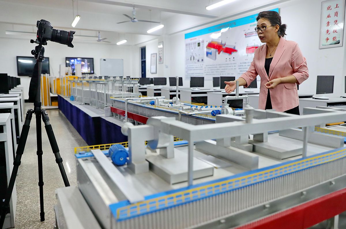 烟台汽车工程职业学院工业过程自动化技术专业：就业前景、课程设置及发展趋势