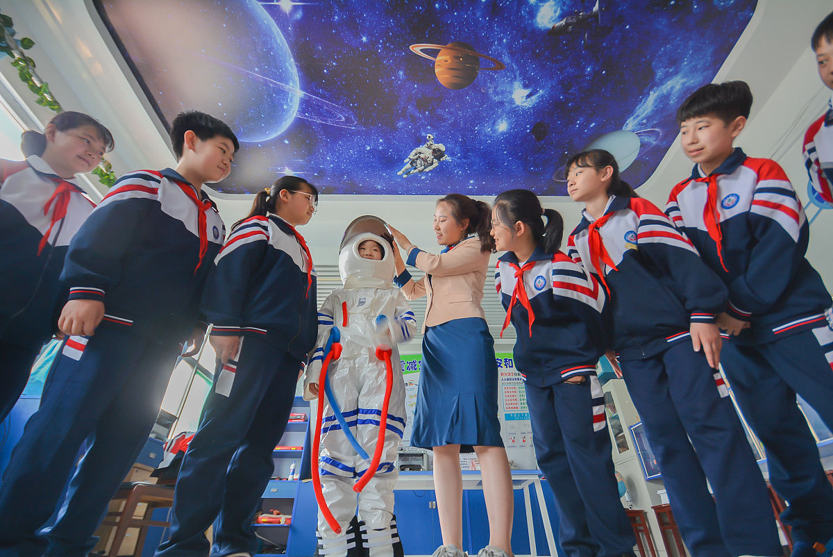 航空学校如何对学生进行管理