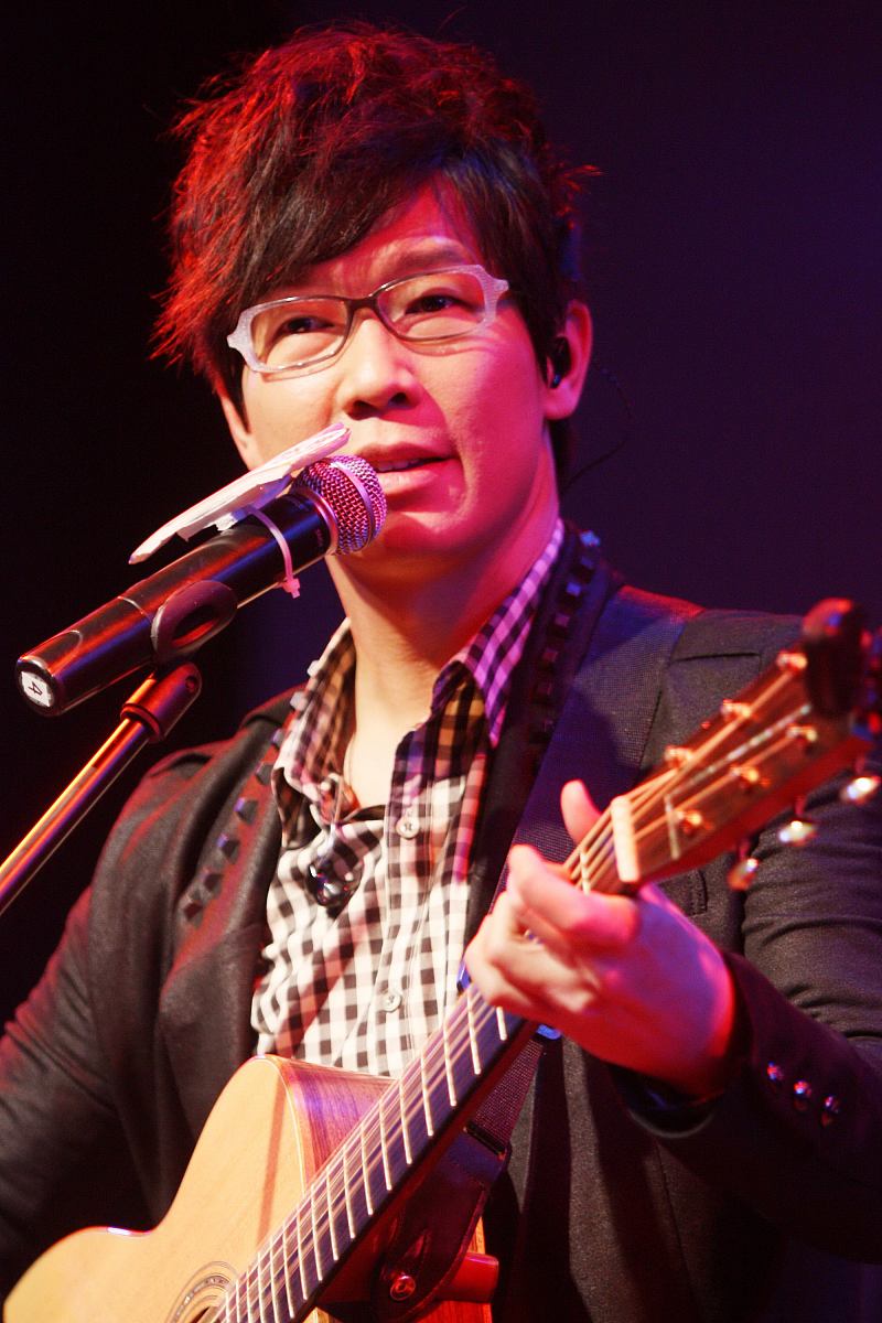 2009年11月21日,北京,品冠大富翁北京巡演记者会在星光现场举行.品冠+